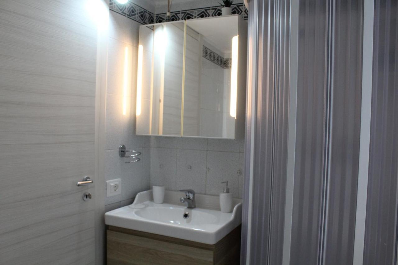 La Casa Ridente : Ischia Porto Apartment Exterior foto